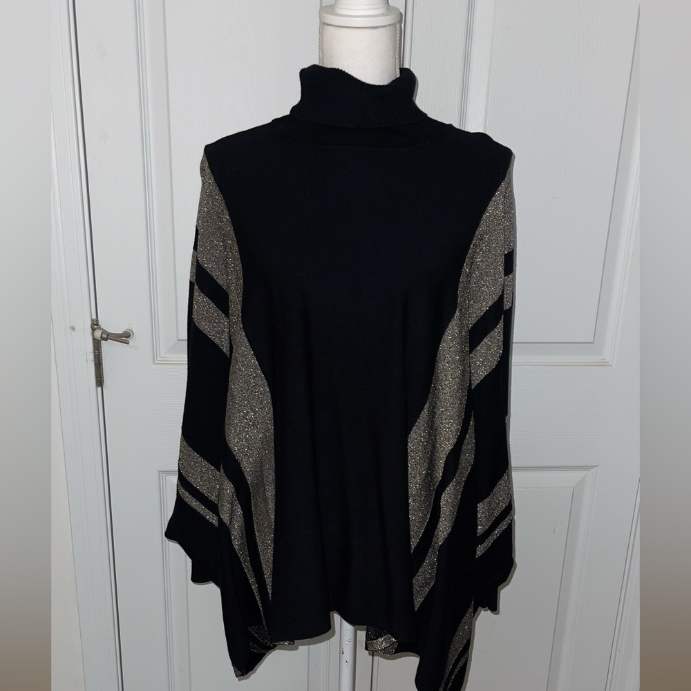 NWT Alfani Med black /silver tunic top